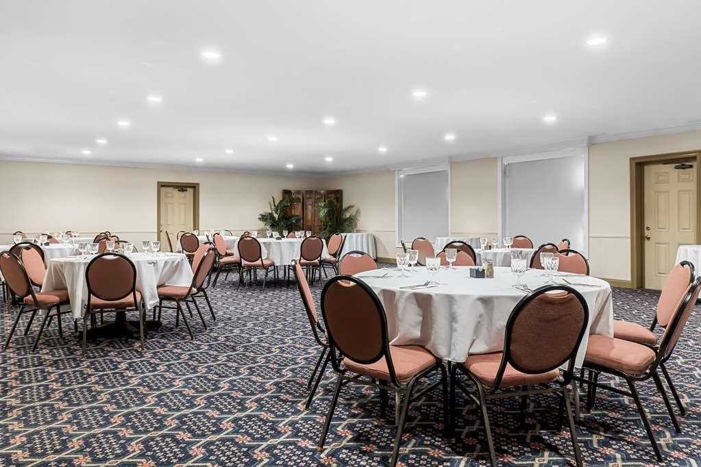 Best Western Forest Inn Franklin Удобства фото