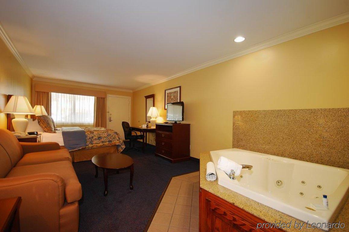 Best Western Forest Inn Franklin Номер фото